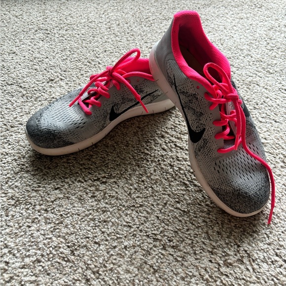 Nike Free Run | 6 Youth - Picture 1 of 5